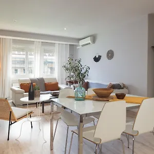 https://letsgo-diagonal-avenue-apartment.catalonia-hotels.com